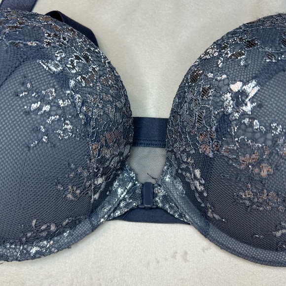 Victoria’s Secret Very Sexy Push Up Bra 36B - Picture 3 of 7